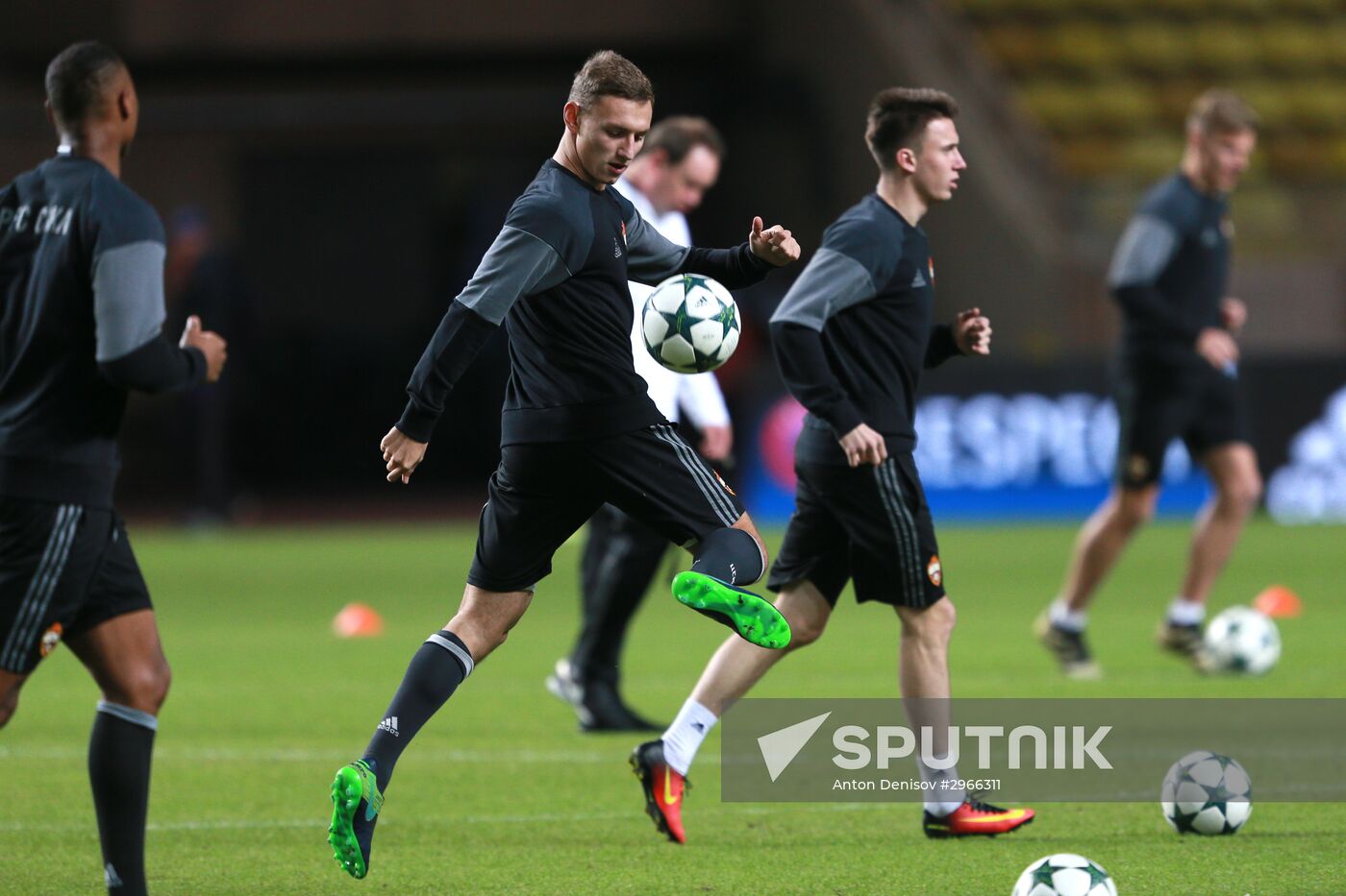 Football. Champions League. CSKA's training session