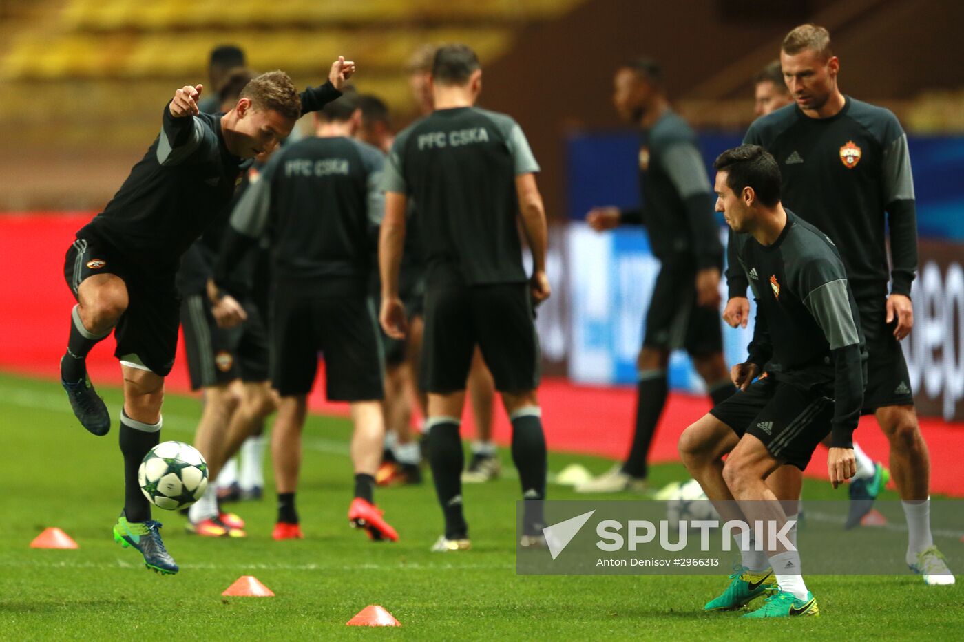 Football. Champions League. CSKA's training session