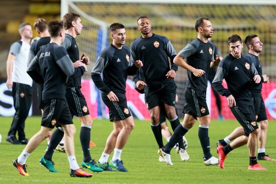 Football. Champions League. CSKA's training session