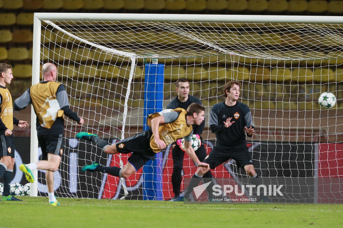 Football. Champions League. CSKA's training session