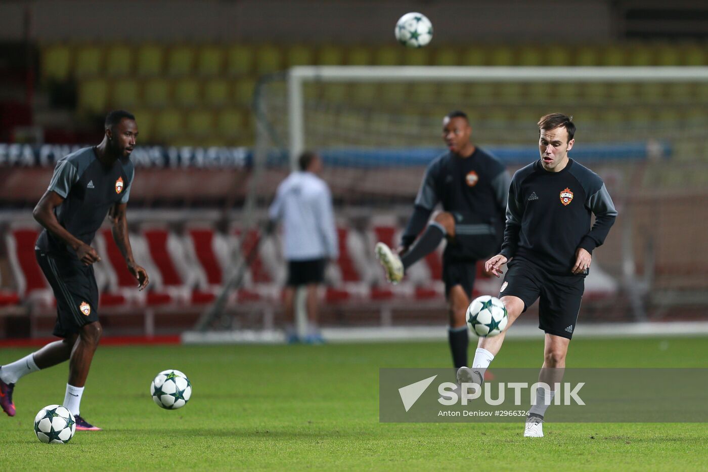 Football. Champions League. CSKA's training session