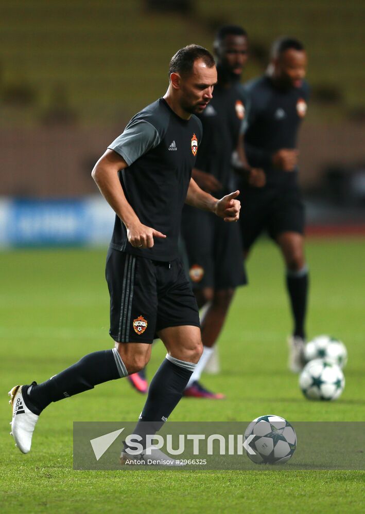 Football. Champions League. CSKA's training session