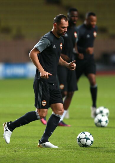 Football. Champions League. CSKA's training session