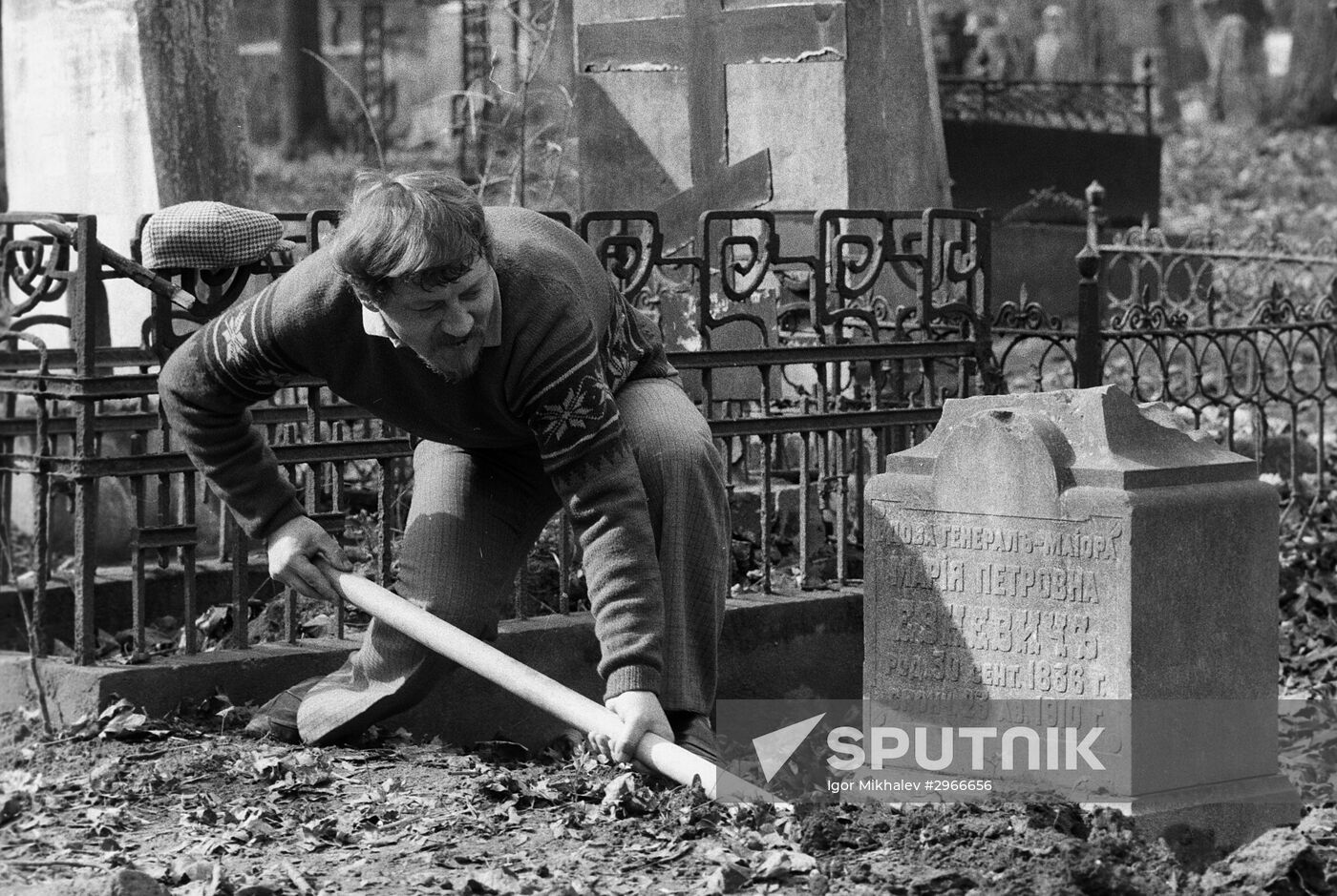 Work-for-the-nation day on the territory of Donskoy Monastery