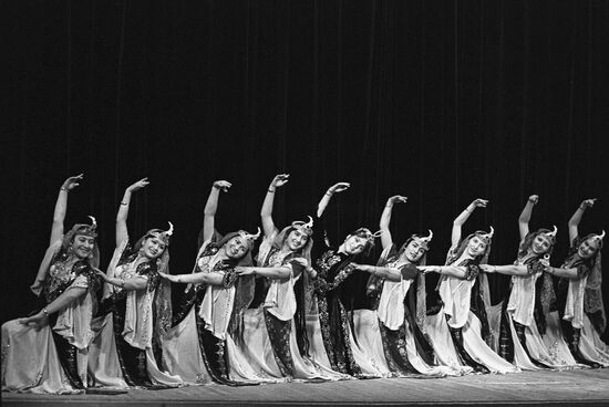 Chaman (Flower garden) Song and Dance Company