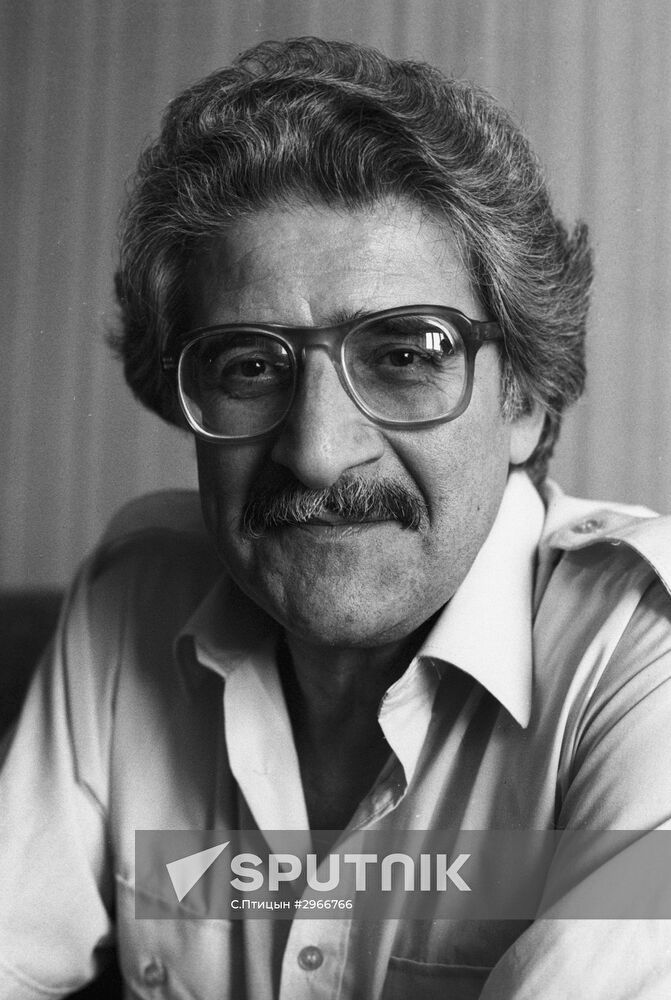 Professor Nodary Simonia
