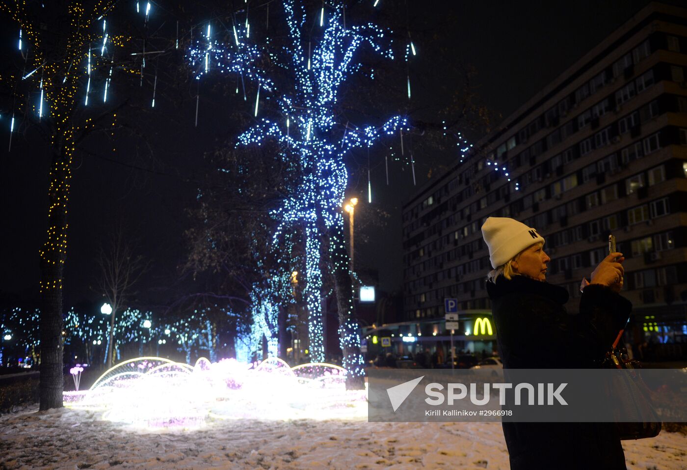 Evening highlighting in Moscow streets