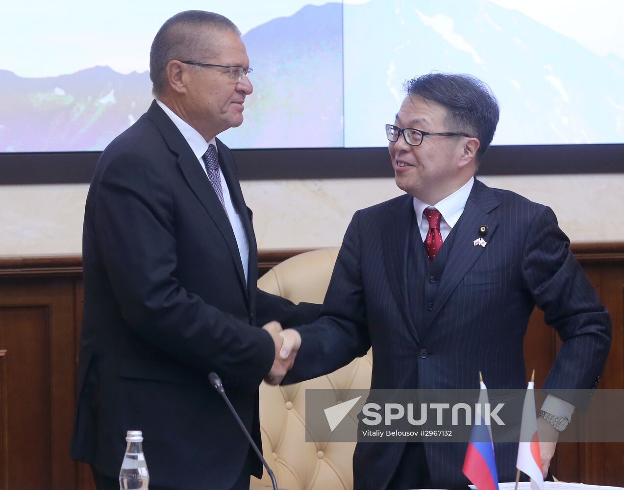 Russian Minister of Economic Development Alexei Ulyukayev meets with Hiroshige Seko