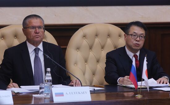 Russian Minister of Economic Development Alexei Ulyukayev meets with Hiroshige Seko