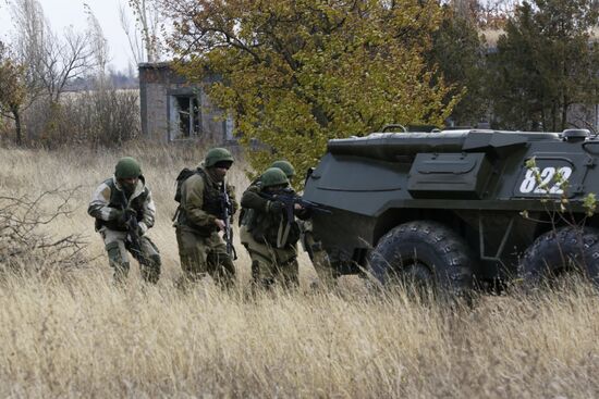 Exhibition performance of border guards in Crimea