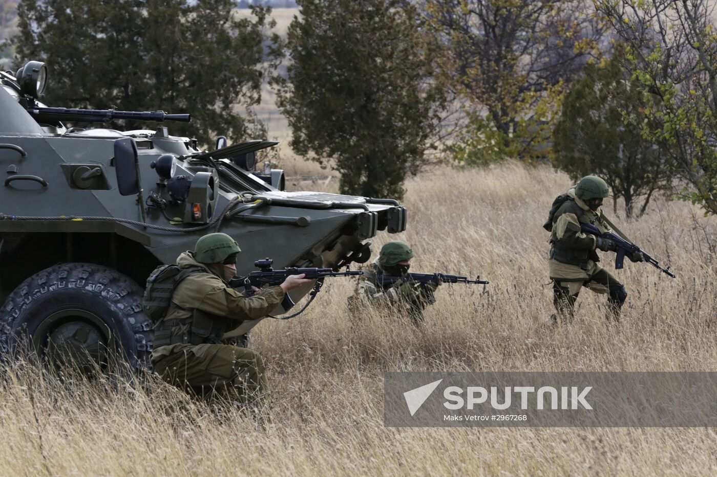 Exhibition performance of border guards in Crimea