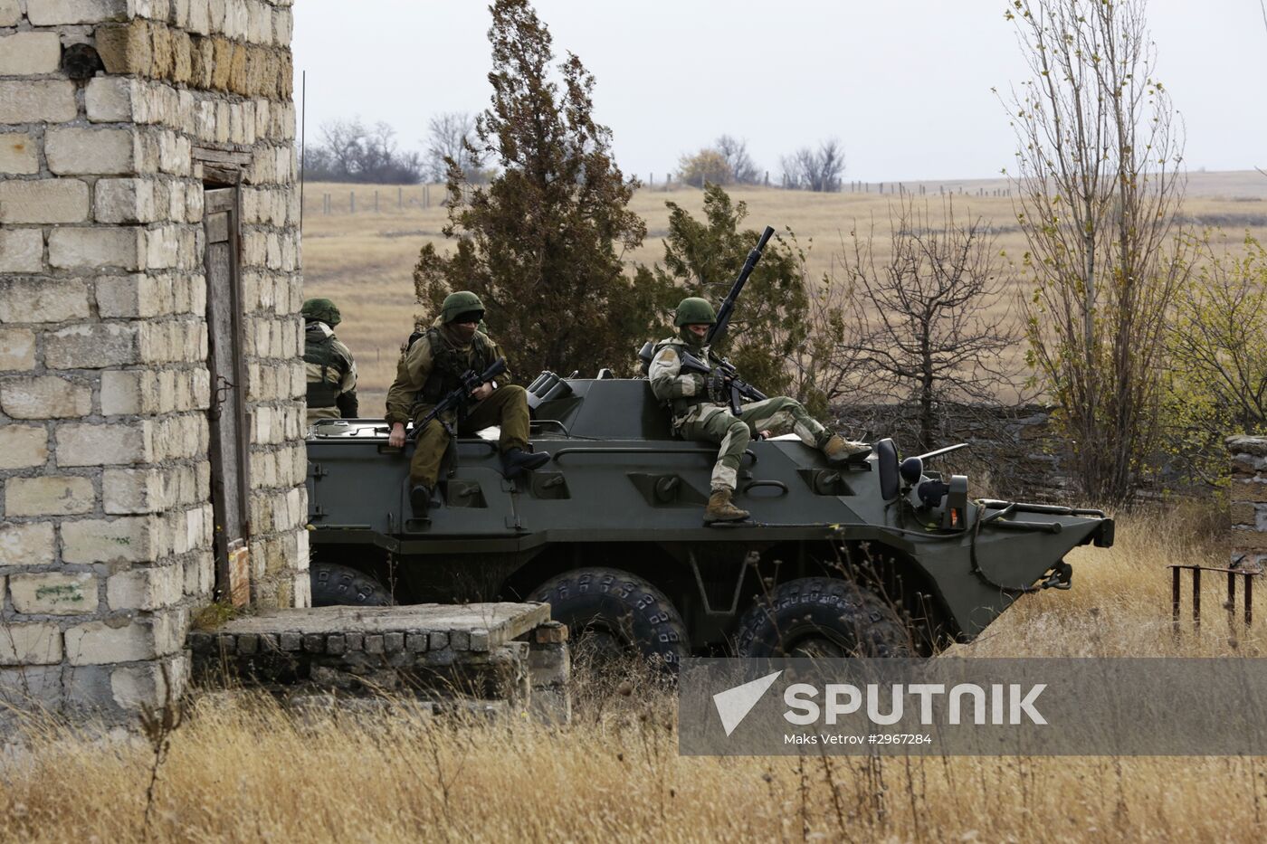 Exhibition performance of border guards in Crimea