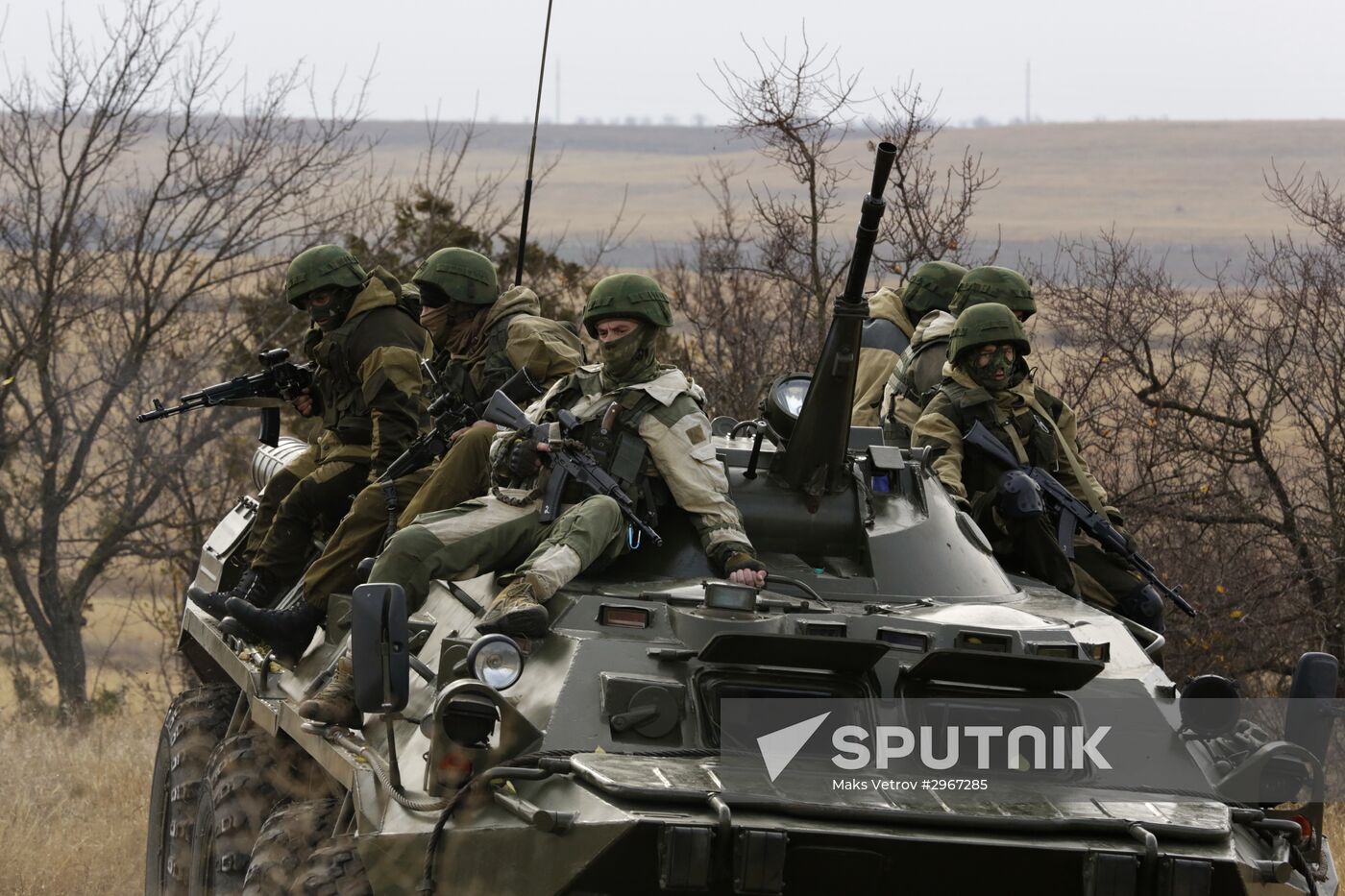 Exhibition performance of border guards in Crimea