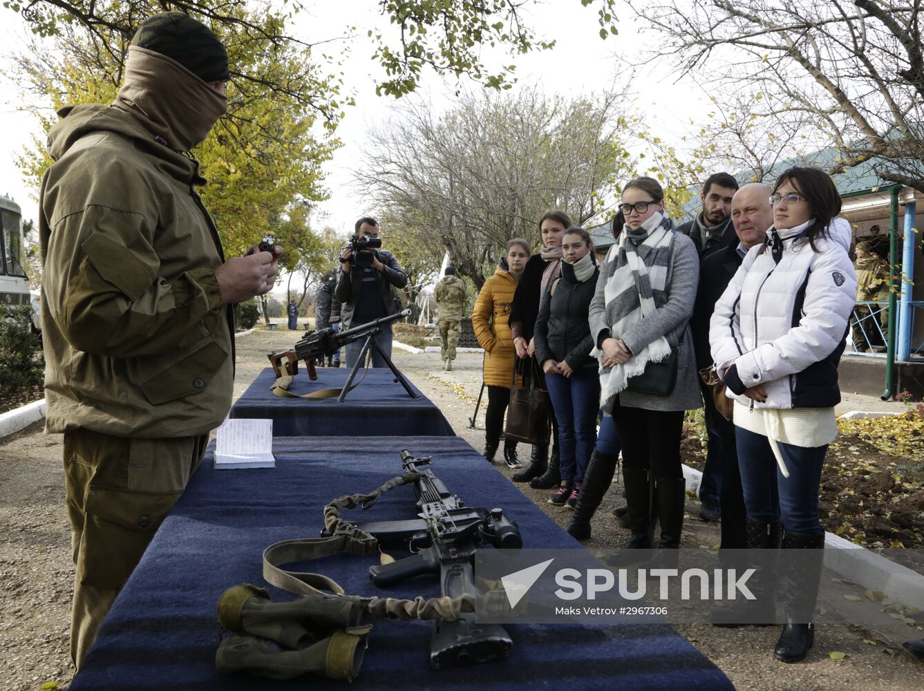 Exhibition performance of border guards in Crimea