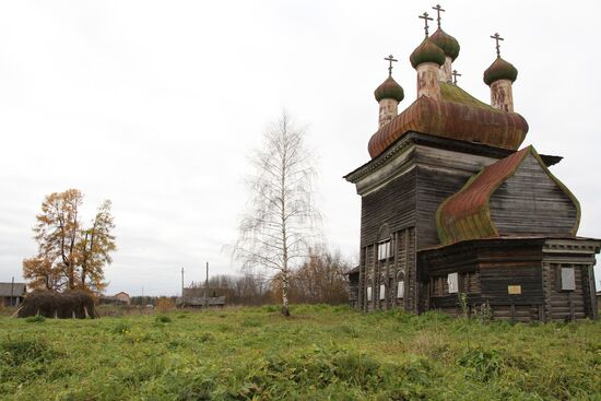 Church of Michael the Archangel in Shelokhovskaya village