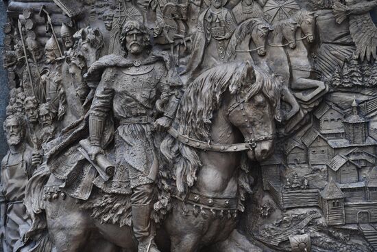 Prince Vladimir monument unveiled in Moscow
