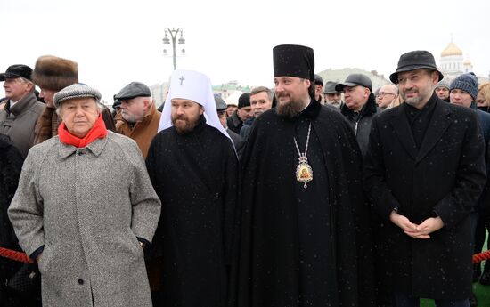 Prince Vladimir monument unveiled in Moscow