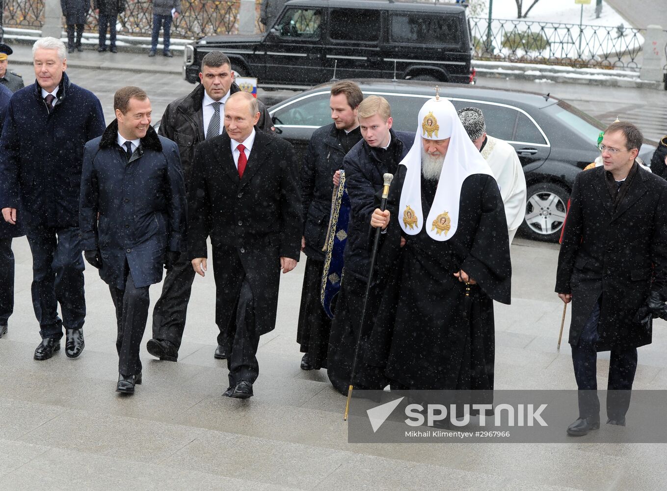 Russian President Vladimir Putin, Prime Minister Dmitry Medvedev attend ceremony to unveil Prince Vladimir monument in Moscow