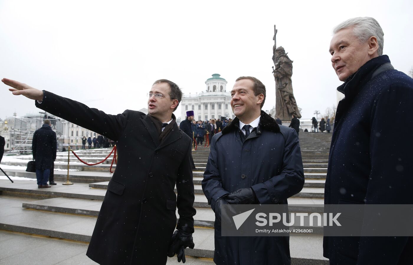 Russian President Vladimir Putin, Prime Minister Dmitry Medvedev attend ceremony to unveil Prince Vladimir monument in Moscow