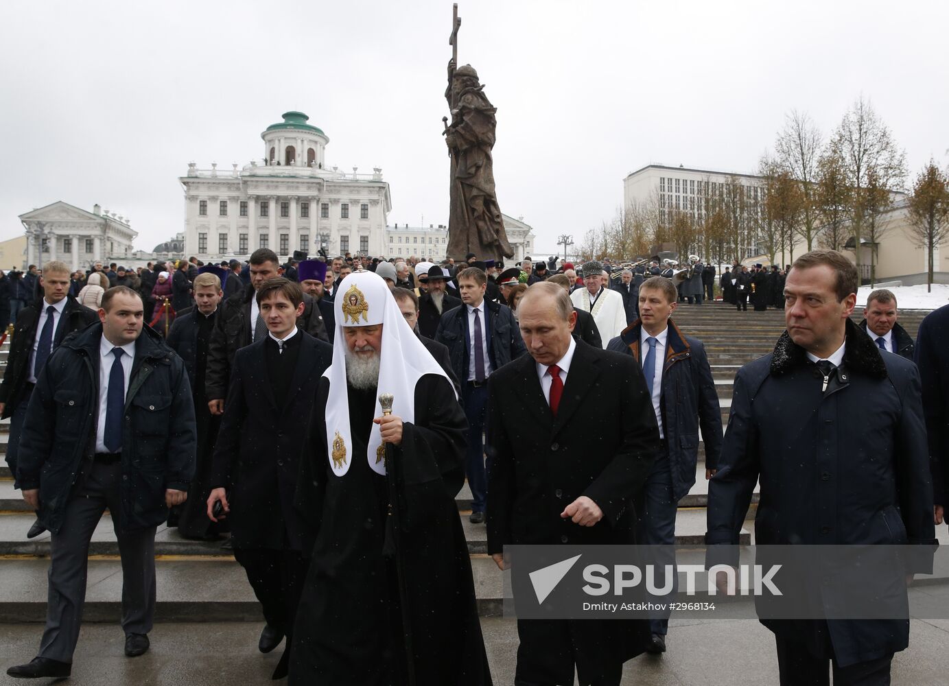 Russian President Vladimir Putin, Prime Minister Dmitry Medvedev attend ceremony to unveil Prince Vladimir monument in Moscow