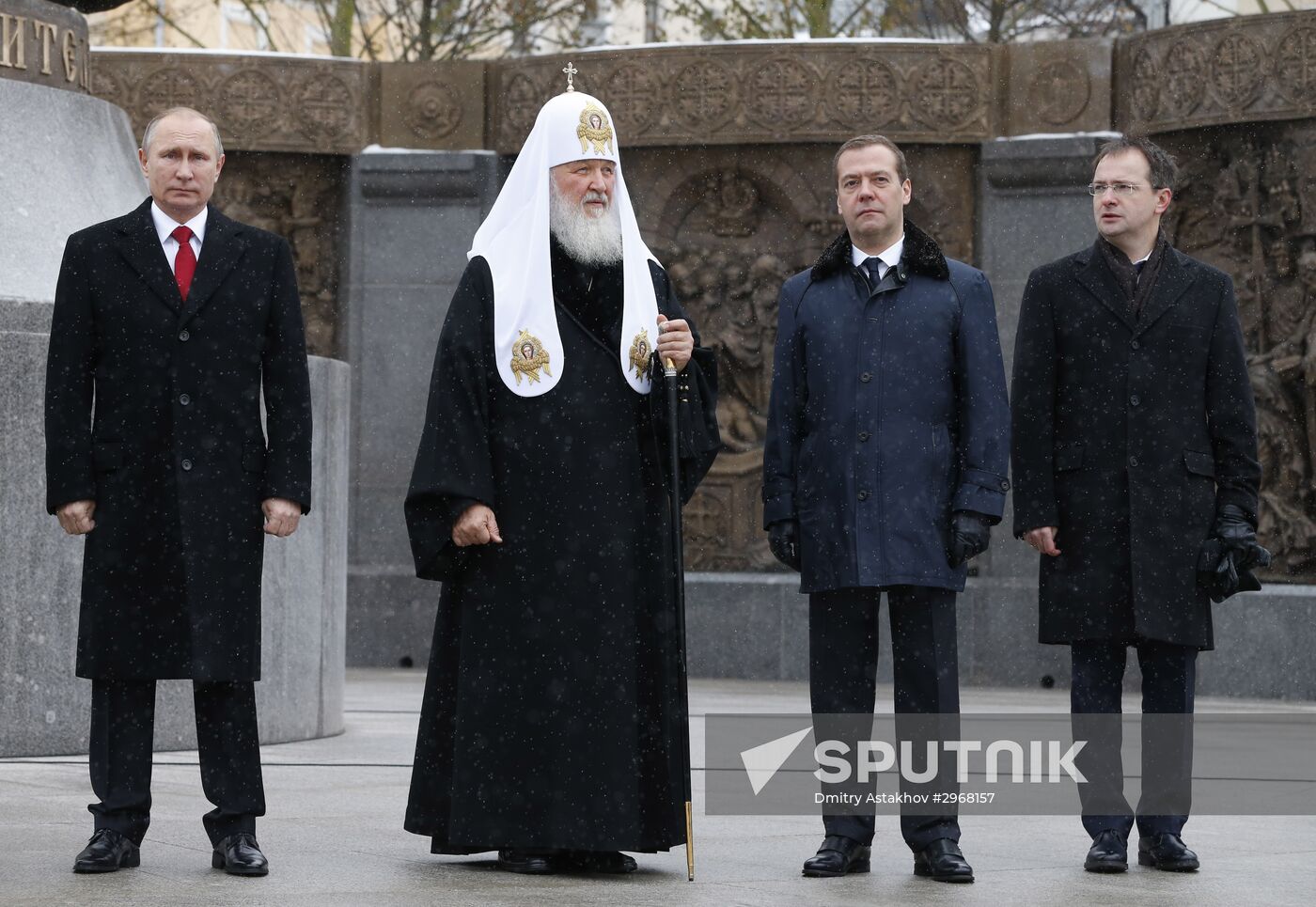 Russian President Vladimir Putin, Prime Minister Dmitry Medvedev attend ceremony to unveil Prince Vladimir monument in Moscow