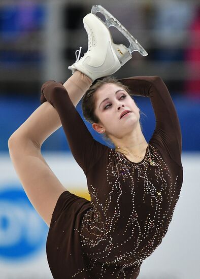 Grand Prix of Figure Skating. Stage 3. Women. Short program