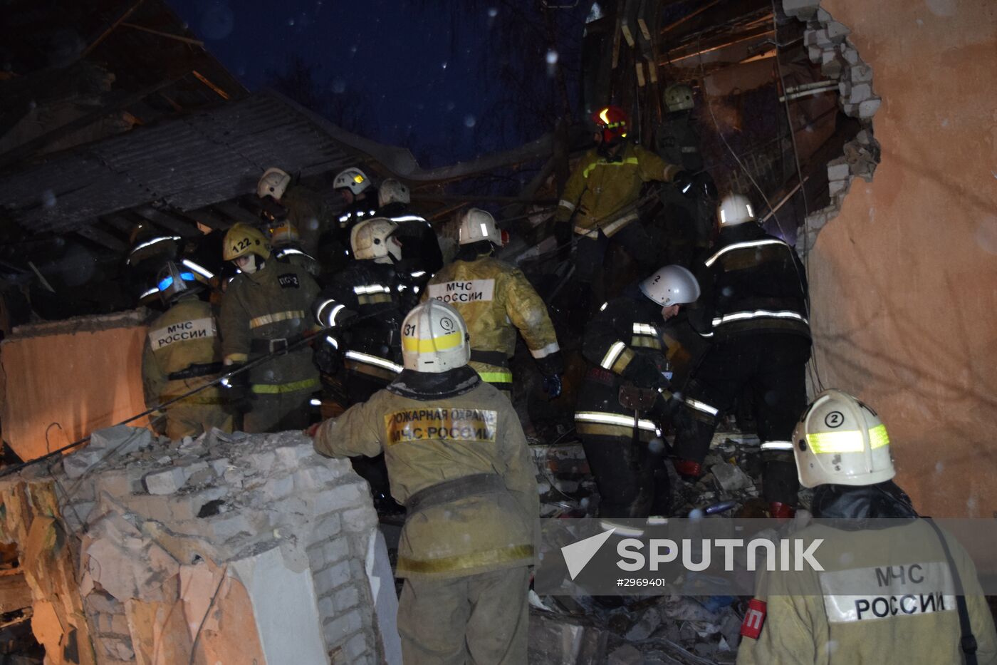 Emergency Ministry's employees work at an explosion site in a residential house in Ivanovo. Location: Russia, Ivanovo. Consequences of gas explosion in residential house in Ivanovo
