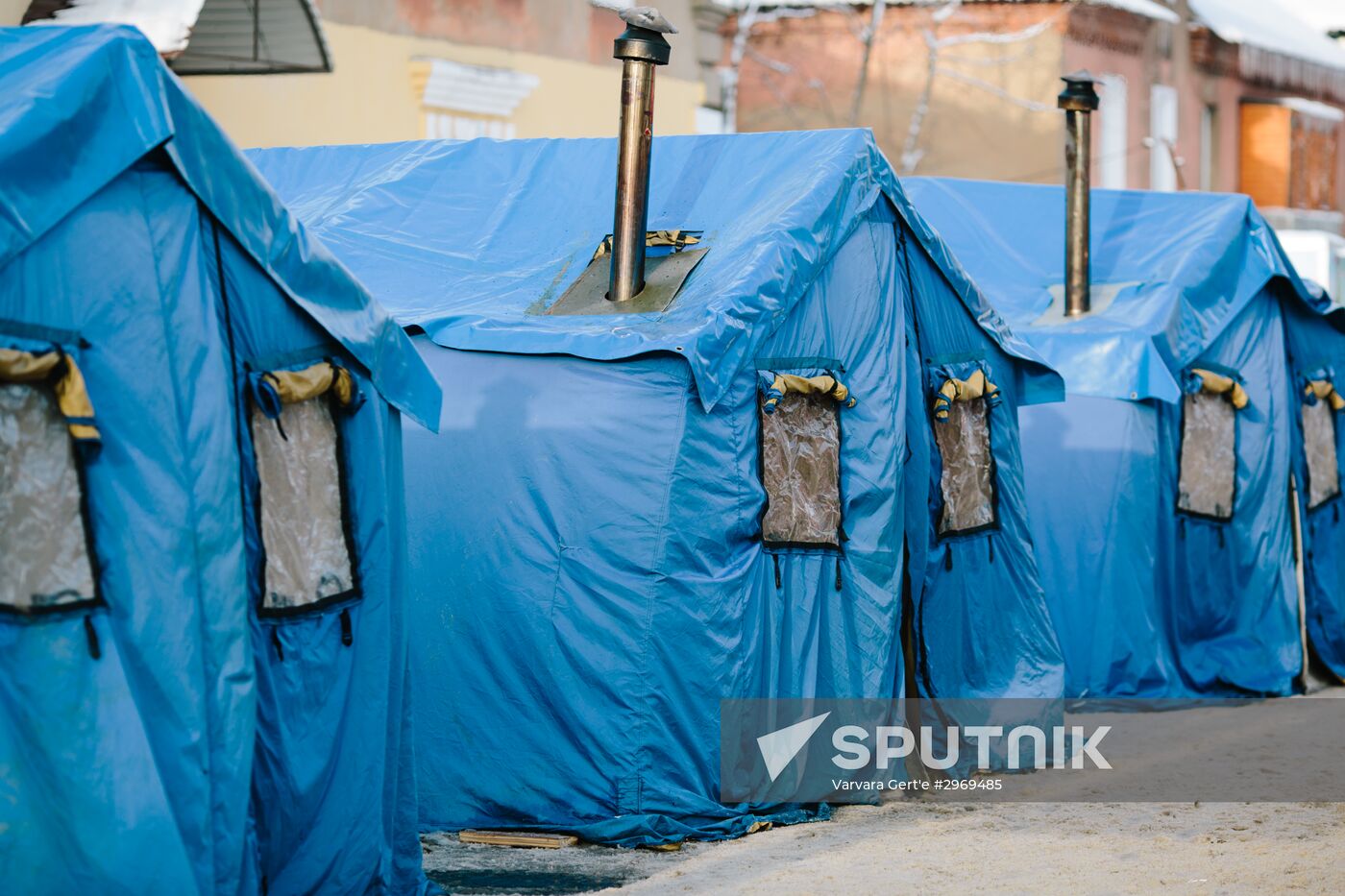 The Emergency Ministry's tents in Ivanovo (a gas explosion took place at a residential house in Minskaya Street). Location: Russia, Ivanovo. Author: Varvara Gert'e/Sputnik. Consequences of gas explosion in residential house in Ivanovo
