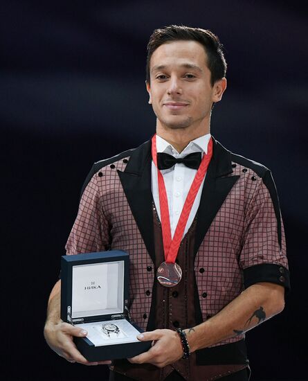 Grand Prix of Figure Skating. Stage 3. Medal ceremony