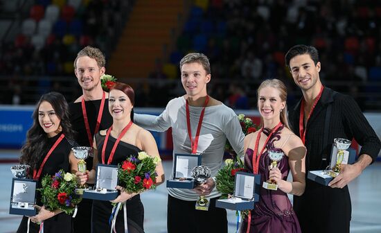 Grand Prix of Figure Skating. Stage 3. Medal ceremony