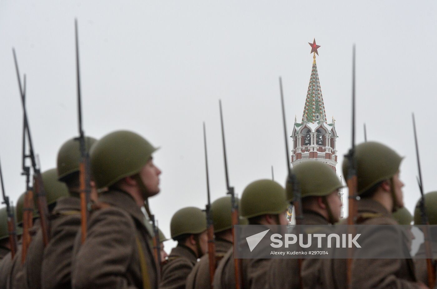 March commemorating 75th anniversary of 1941 military parade on Red Square