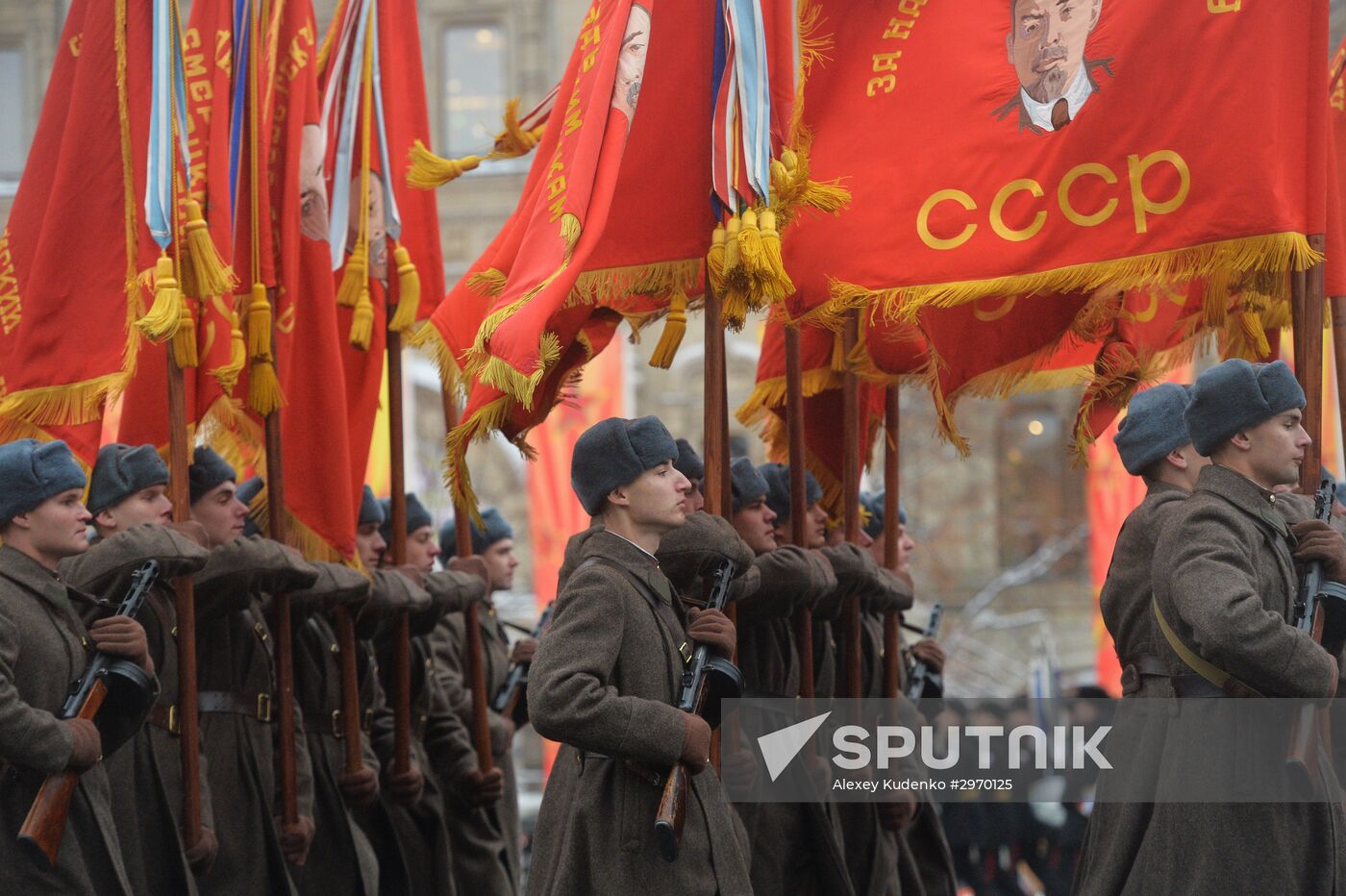 March commemorating 75th anniversary of 1941 military parade on Red Square