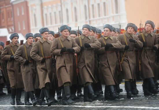 March commemorating 75th anniversary of 1941 military parade on Red Square