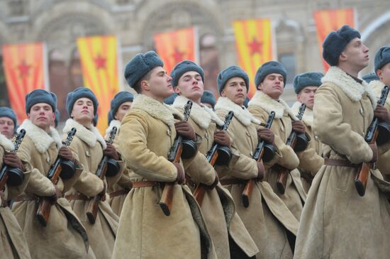 March commemorating 75th anniversary of 1941 military parade on Red Square