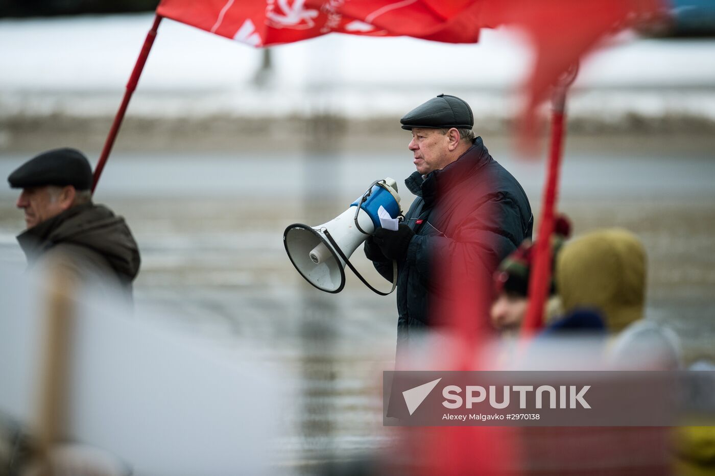 Processions marking 99th anniversary of October Revolution