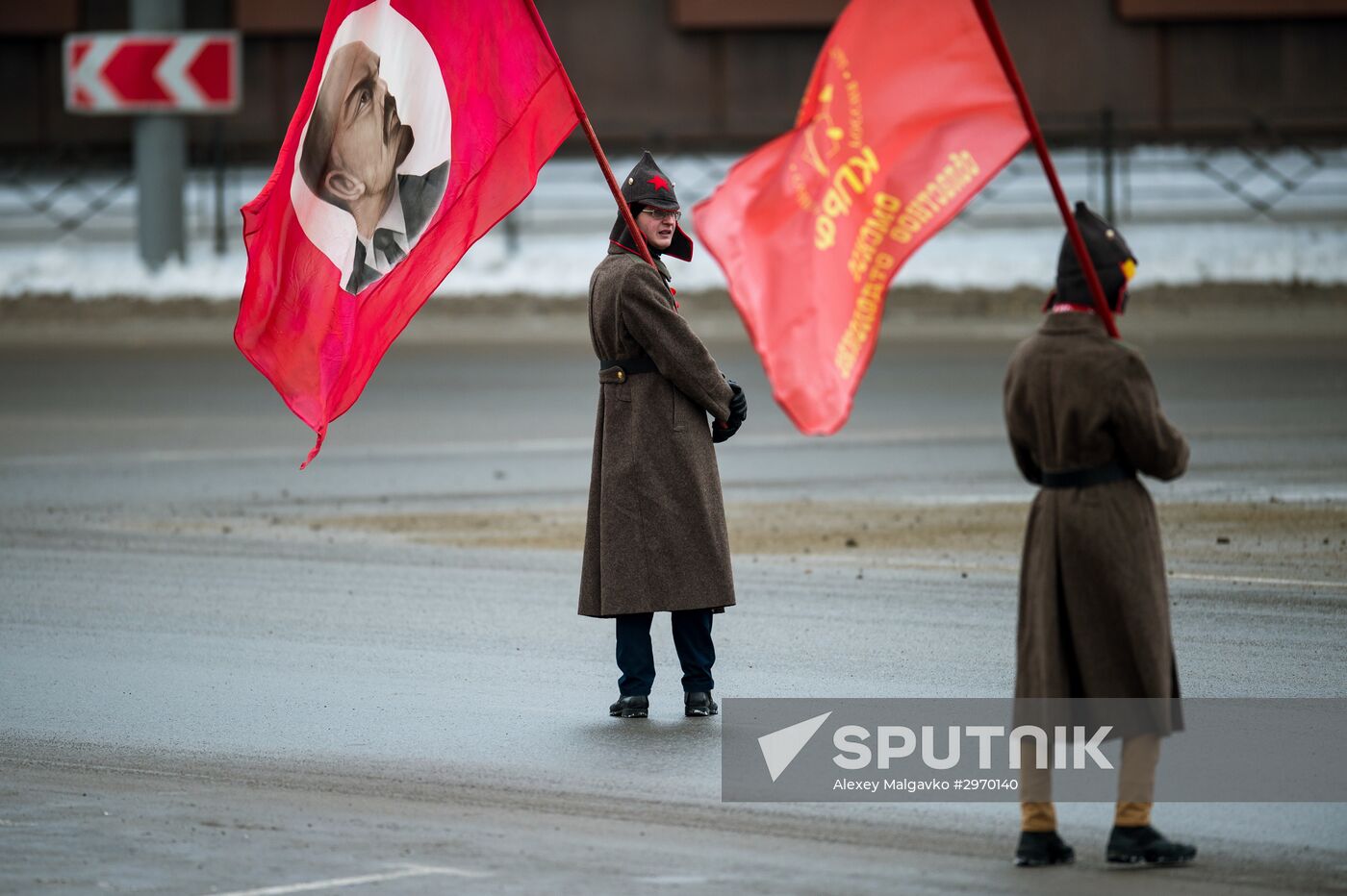 Processions marking 99th anniversary of October Revolution