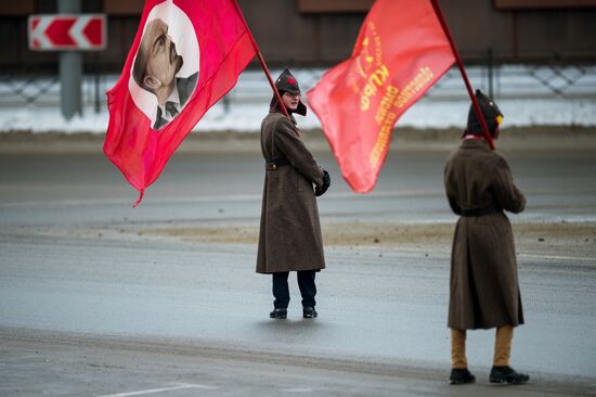 Processions marking 99th anniversary of October Revolution