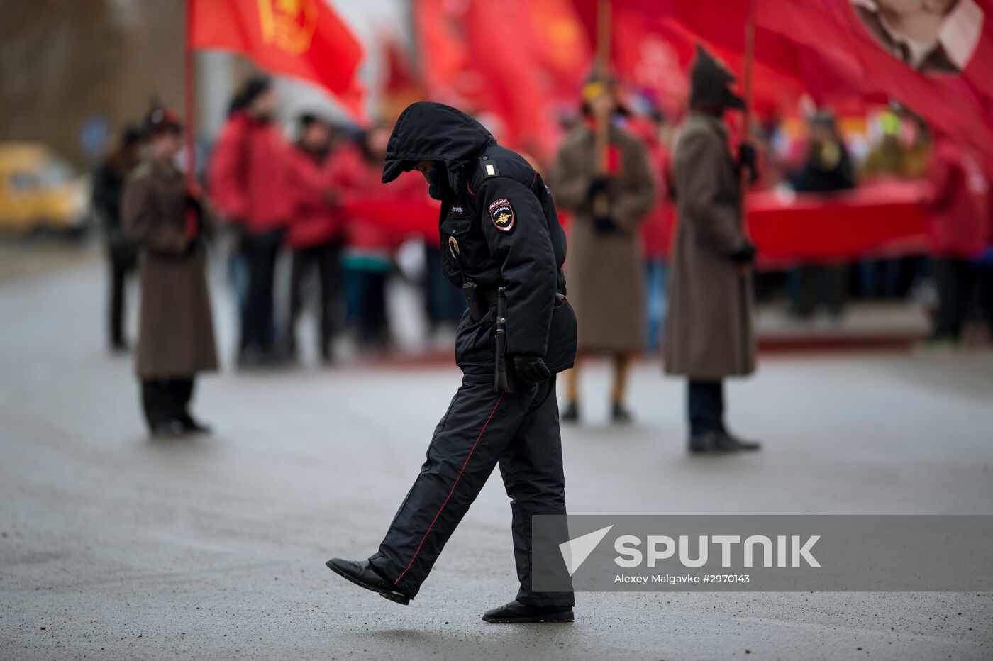 Processions marking 99th anniversary of October Revolution