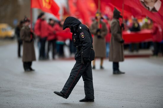 Processions marking 99th anniversary of October Revolution