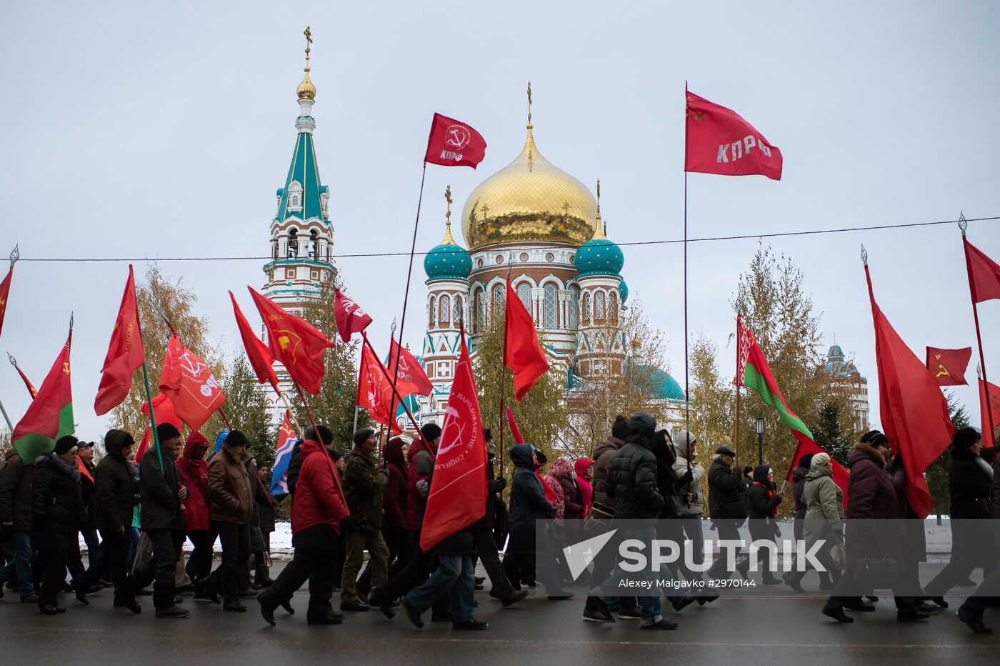 Processions marking 99th anniversary of October Revolution