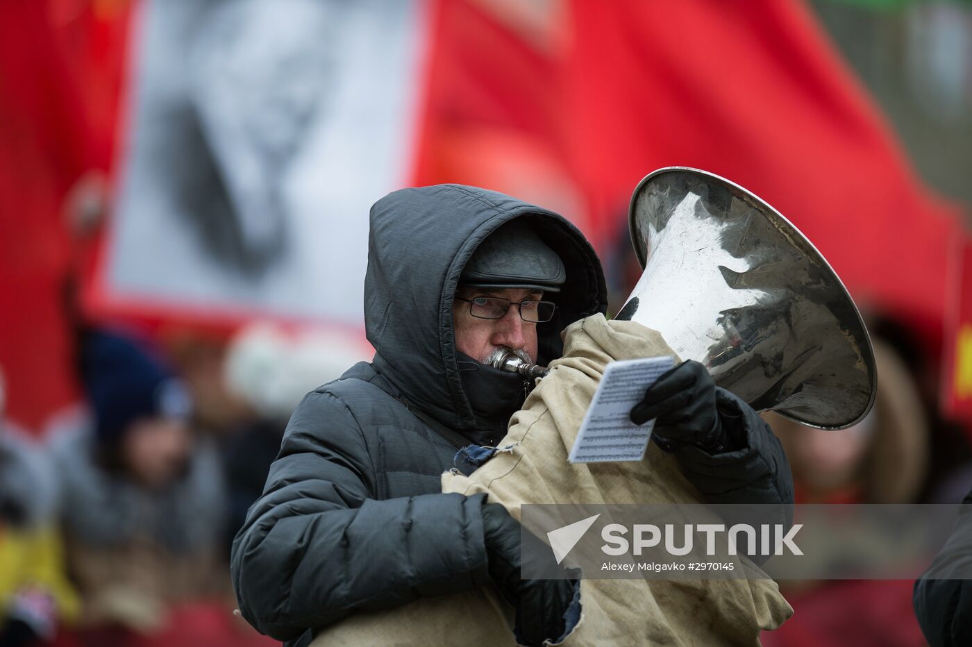 Processions marking 99th anniversary of October Revolution