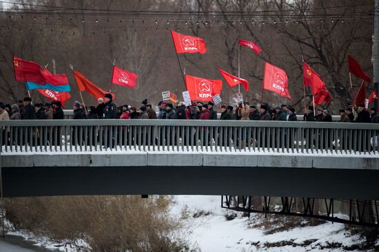 Processions marking 99th anniversary of October Revolution