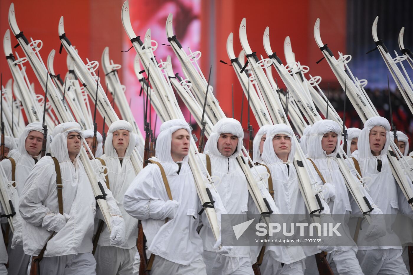March commemorating 75th anniversary of 1941 military parade on Red Square