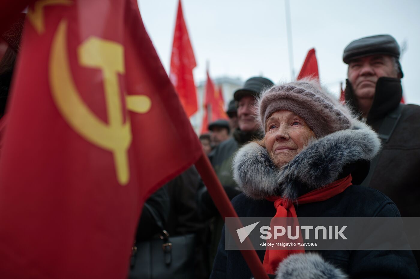 Processions marking 99th anniversary of October Revolution