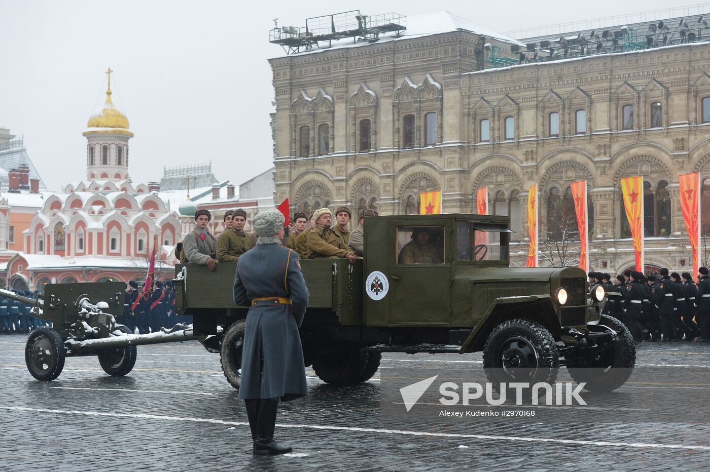 March commemorating 75th anniversary of 1941 military parade on Red Square