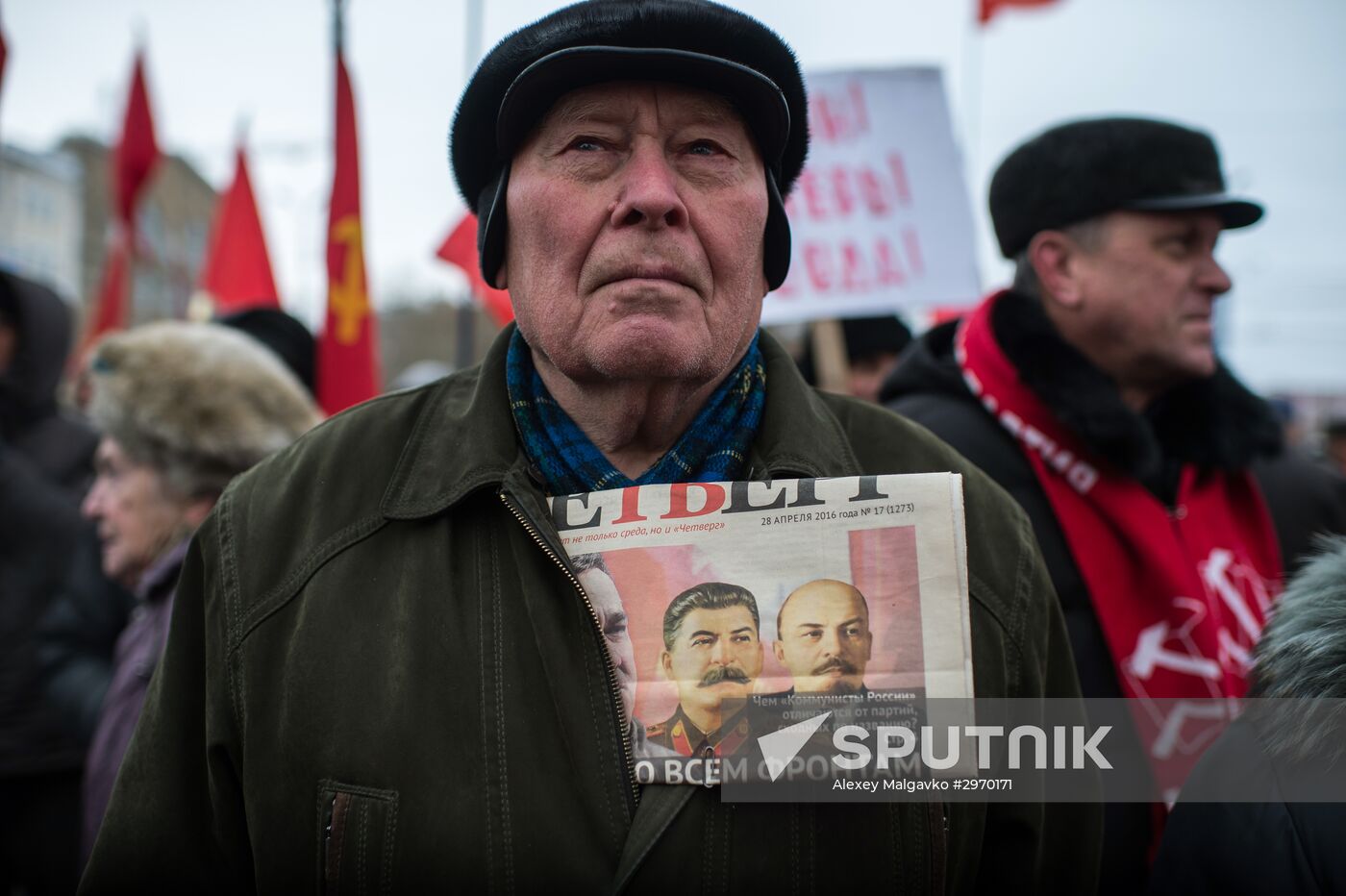 Processions marking 99th anniversary of October Revolution