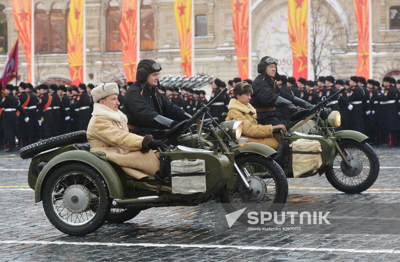 March commemorating 75th anniversary of 1941 military parade on Red Square