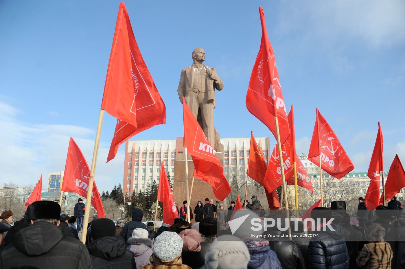 Processions marking 99th anniversary of October Revolution