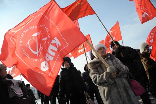 Processions marking 99th anniversary of October Revolution