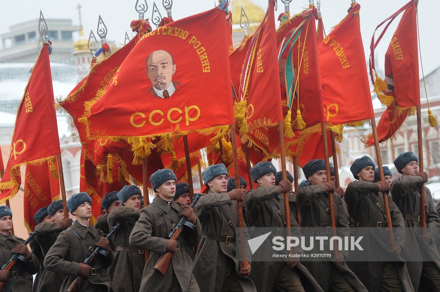 March commemorating 75th anniversary of 1941 military parade on Red Square